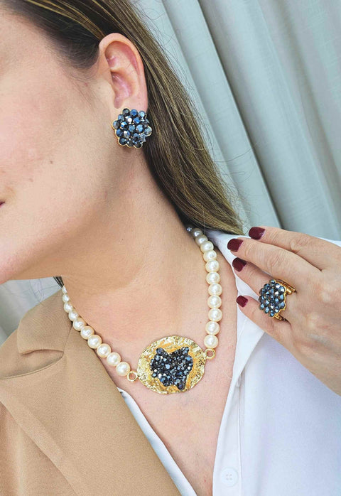 Colar Supreme com perolas e strass hematite banhado no dourado