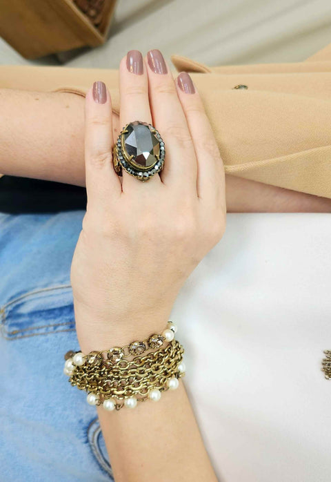 Anel Sucesso ouro velho oval com pedras hematite