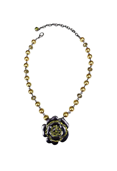 Colar Cecília olivine com pingente de flor onix