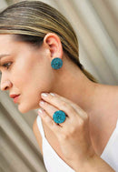 Brinco Atalia redondo com pedras blue zircon