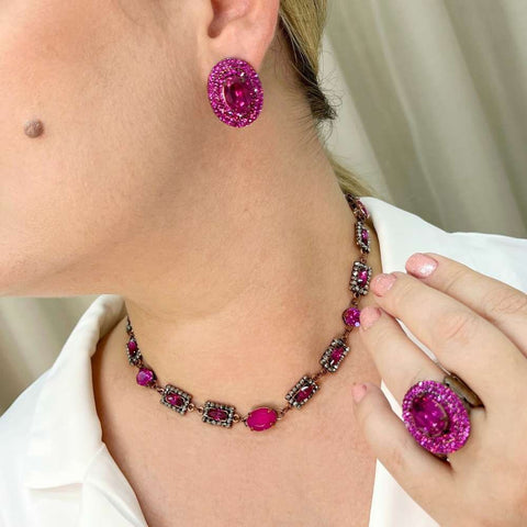 Choker Rosana vintage com pedras fucsia e hematite