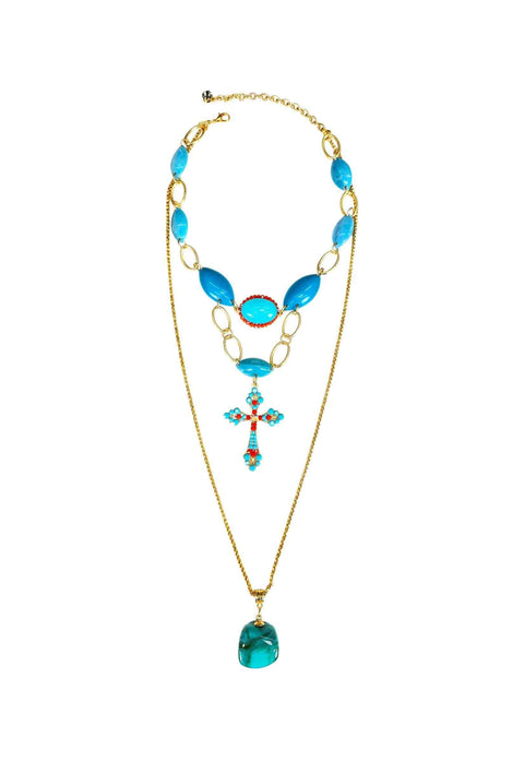 Mix de colares Brisa Tropical com crucifixo e pedras turquesas e coral banhado no dourado