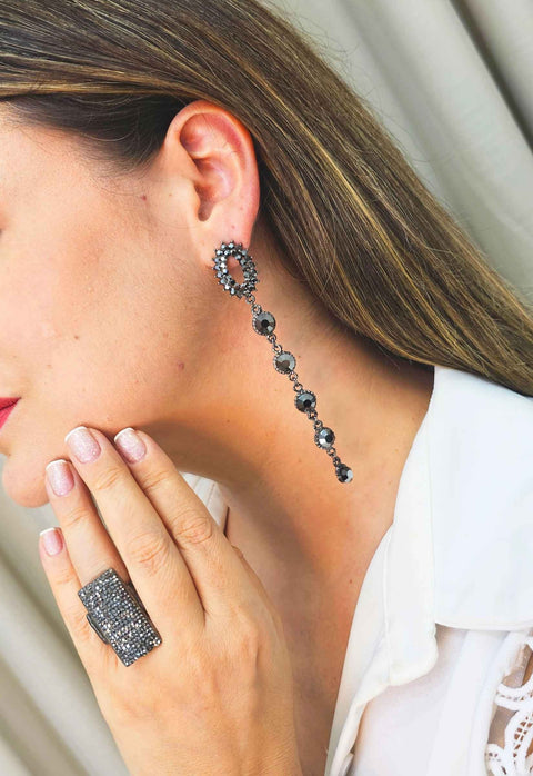 Brinco Luna Belle comprido com pedras hematite