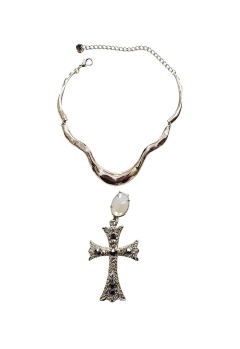 Colar Promessa de metal prata com pingente de cruz com pedra cinza opalino, hematite e black diamond
