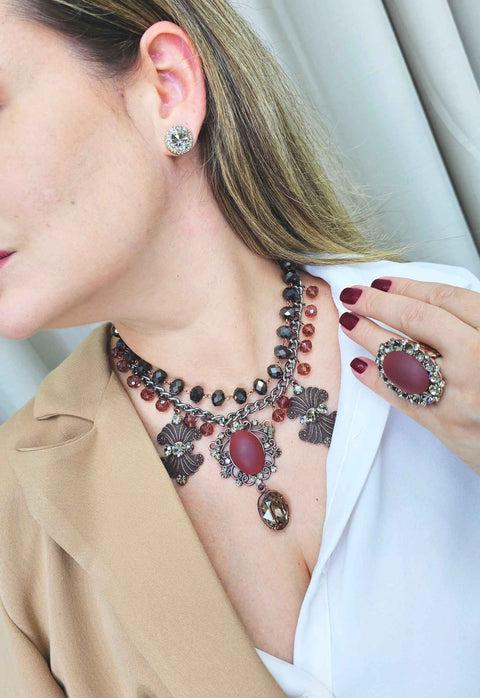 Colar Heloara vintage com pedras vinho hematite e black diamond