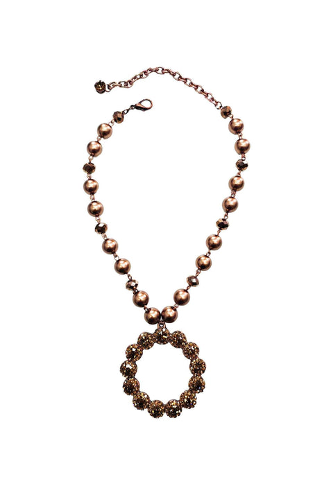 Colar Emiliana com pingente redondo de strass smoked e bolas marrons