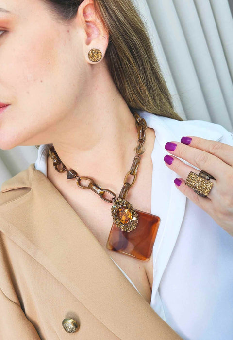 Colar Tarsila com elos e pedras marrons banhado no vintage