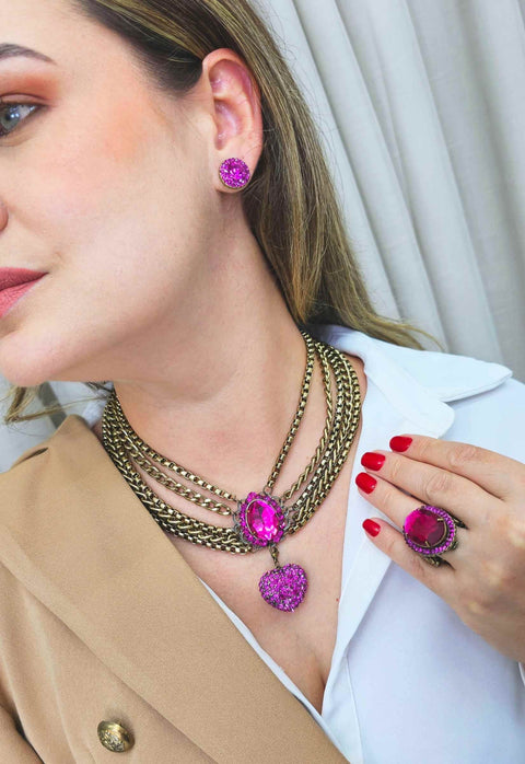 Colar Maria Isabel de coração fuchsia e correntes ouro velho