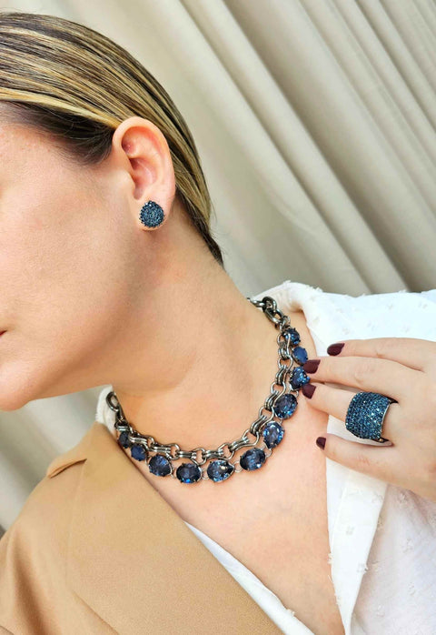 Brinco Elizia montana de gota com strass montana banhado no grafite