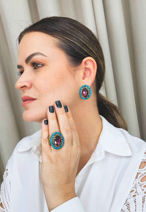 Anel Sublime oval com pedras ametista, blue zircon e black diamond banhado no ouro velho