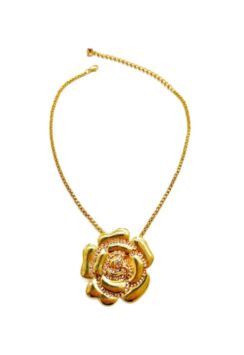 Colar Cecília gold com pingente de flor banhado no dourado