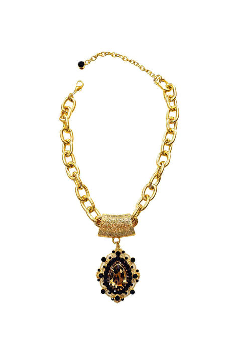 Colar Simone classico com pingente de pedras pretas e animal print banhado no dourado