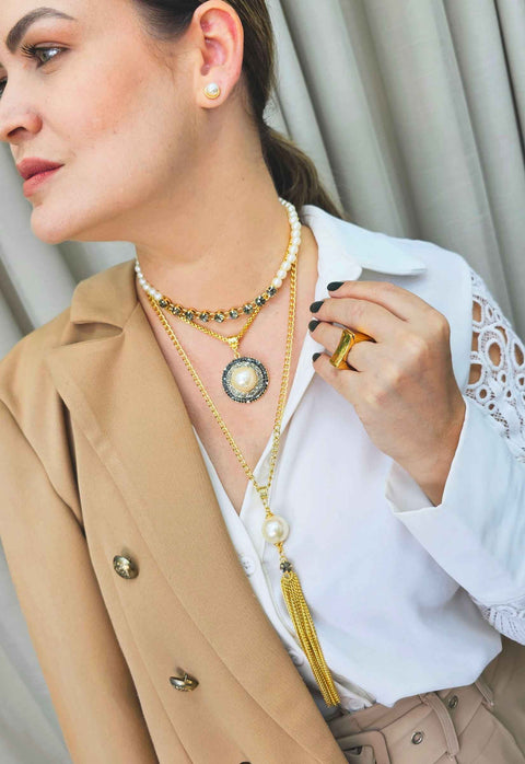 Colar Sucesso gold com perolas e strass black diamond e hematite