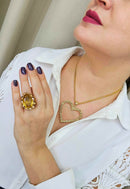 Colar Silene Gold com pingente de coração e veneziana dourada