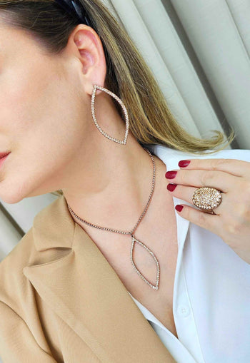 Brinco Adara vintage delicado com pedras light peach