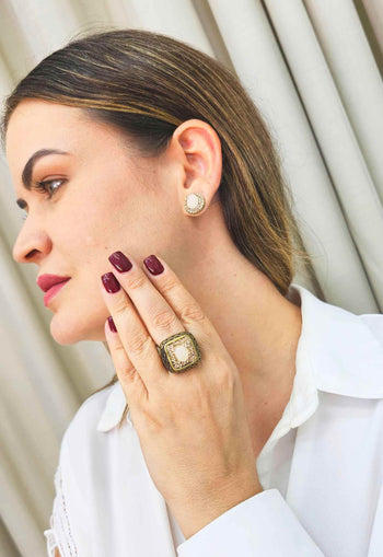 Anel Aconchegar ouro velho com pedras peach