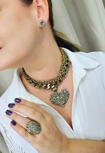 Maxi Colar Valentina ouro velho com pingente de coração black diamond