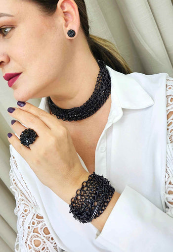 Pulseira Constantine preta com mix de correntes pretas