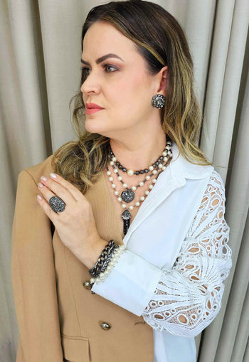 Maxi Colar Adina com pingente de coração hematite e perolas