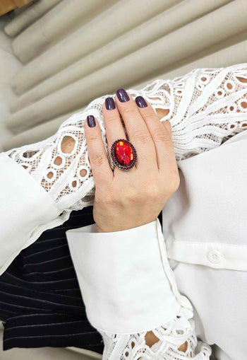 Anel Serena prata com pedras vermelhas