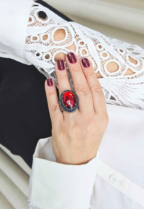 Anel Alegra oval com pedras montana e rubi