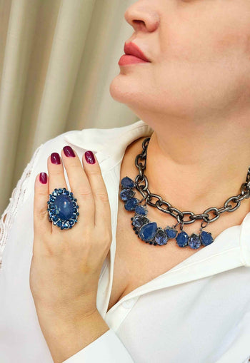 Colar Eudora classic com pedras azuis e elos onix