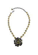 Colar Cecília olivine com pingente de flor onix