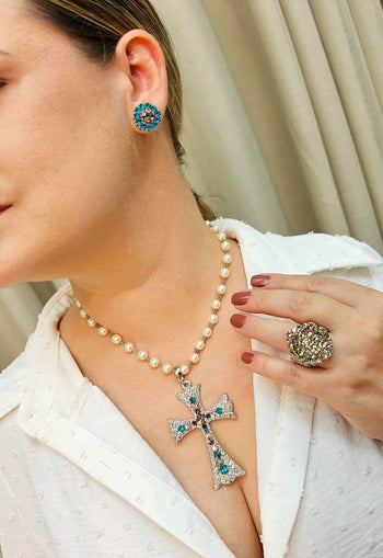 Brinco Chés colorido banhado no prata