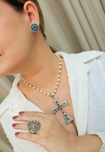 Brinco Chés colorido banhado no prata