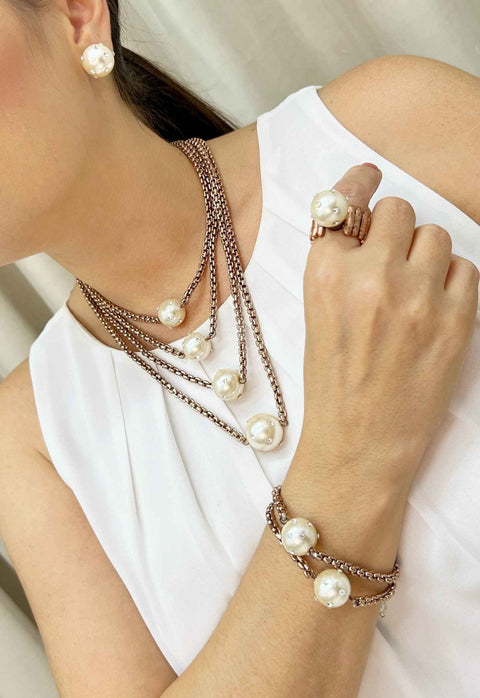 Colar França de correntes vintage com pérolas e strass