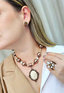Brinco Absoluta Vintage com strass smoked topaz