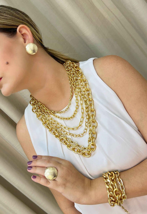 Colar Ebano gold de correntarias banhadas no dourado