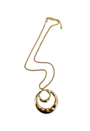 Colar Vênus longo de veneziana com pingente de metal dourado
