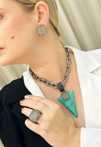 Brinco Dulce com pedras black diamond banhado no grafite