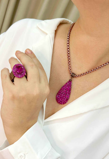 Colar Alure de gota fucsia banhado no vintage