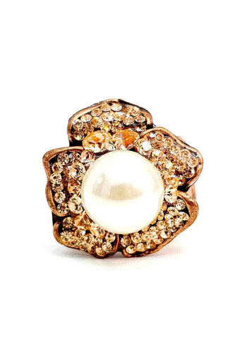Anel Beteia de flor com perola e strass light peach