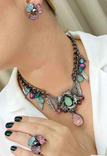 Brinco Safire de flor com strass colorido banhado no onix