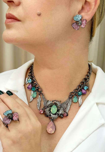 Brinco Safire de flor com strass colorido banhado no onix