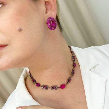 Colar choker Rosana vintage com pedras fucsia e hematite