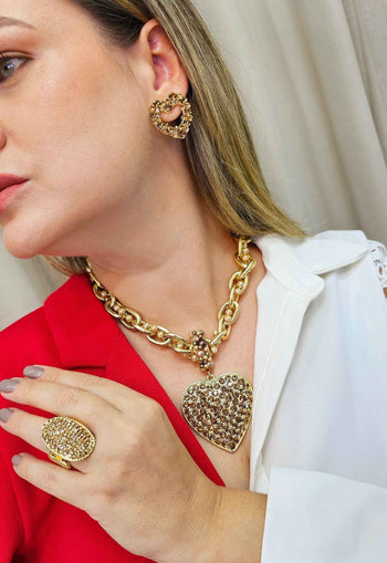 Colar Vip com maxi pingente de coração dourado e perolas