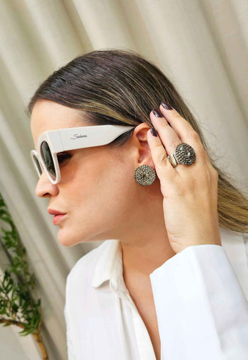 Óculos de Sol Letícia de acetato off white com lentes de proteção uv