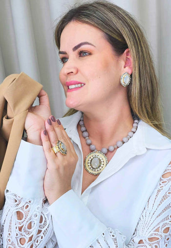 Anel Solene cinza e opal banhado no dourado