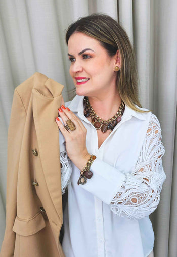 Colar Driade glam ouro velho com pingentes e pedras marrom