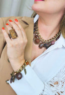 Colar Driade glam ouro velho com pingentes e pedras marrom