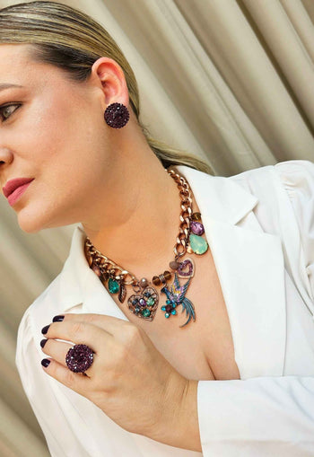 Anel Divina vintage redondo com pedras ametista