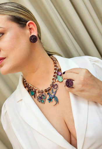 Anel Divina vintage redondo com pedras ametista