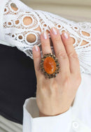 Anel Dolce Vita com pedras marrons banhado no vintage