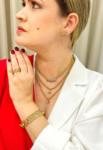 Colar Levi de venezianas douradas com strass