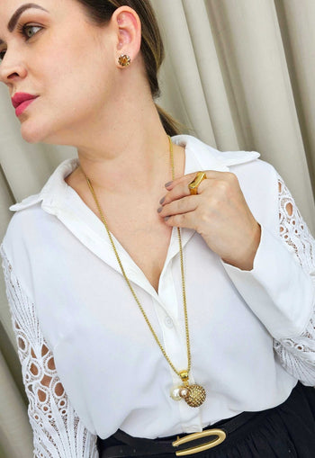 Colar Essência Gold longo com esfera de strass e perolas
