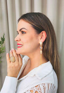 Brinco Sofie de franjas douradas e pedras light peach